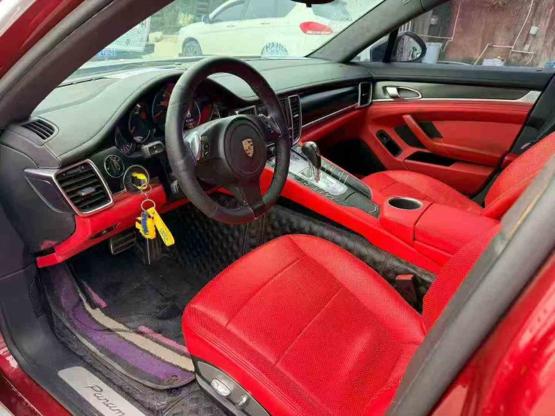 佛山11年保时捷帕拉梅拉4