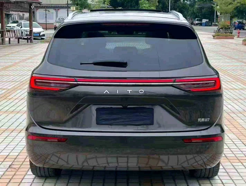 汕头23年华为智选问界9