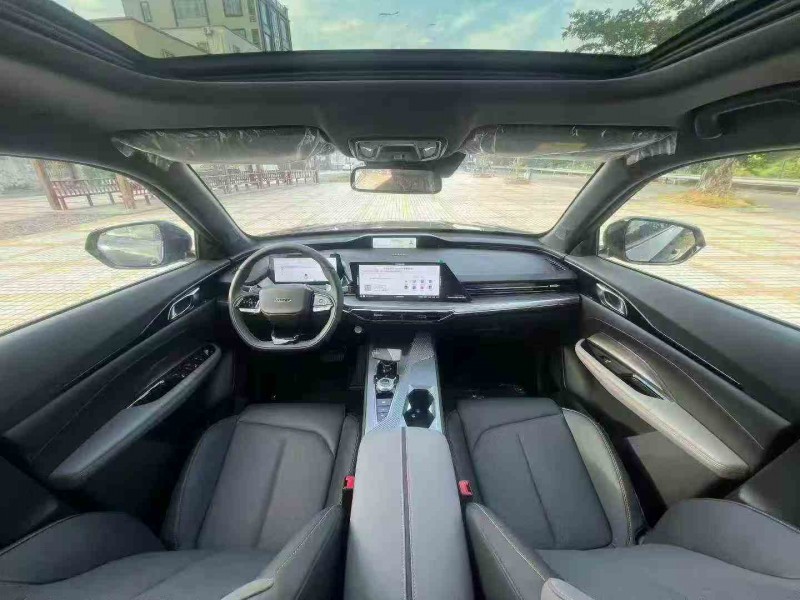 湛江25年长安汽车欧尚6