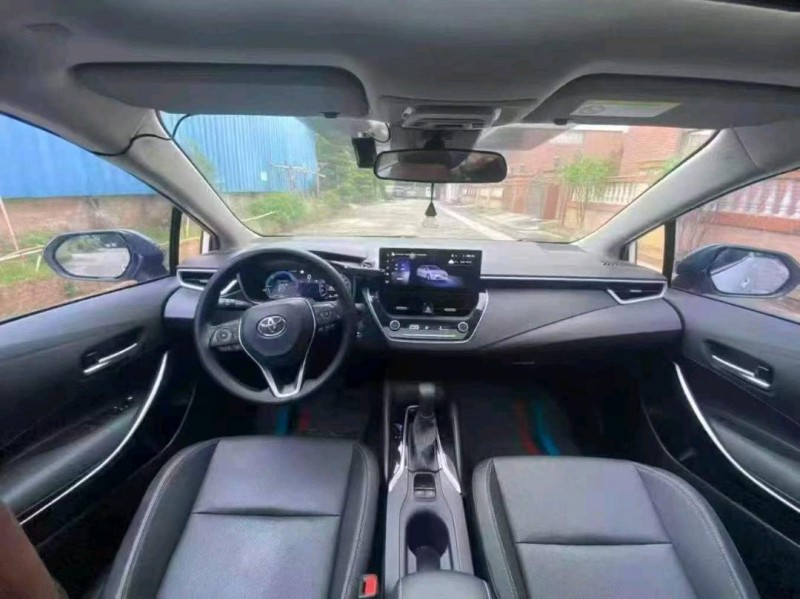 东莞23年丰田雷凌5