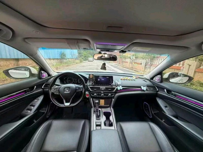 东莞21年本田雅阁4