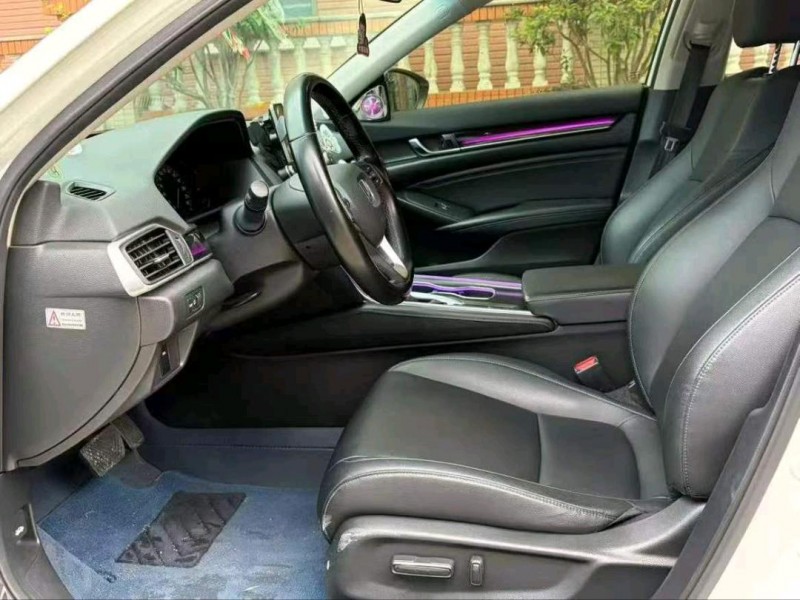 东莞21年本田雅阁6