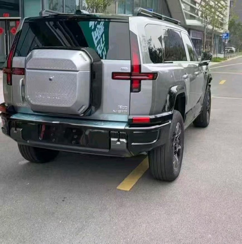 温州25年东风猛士5