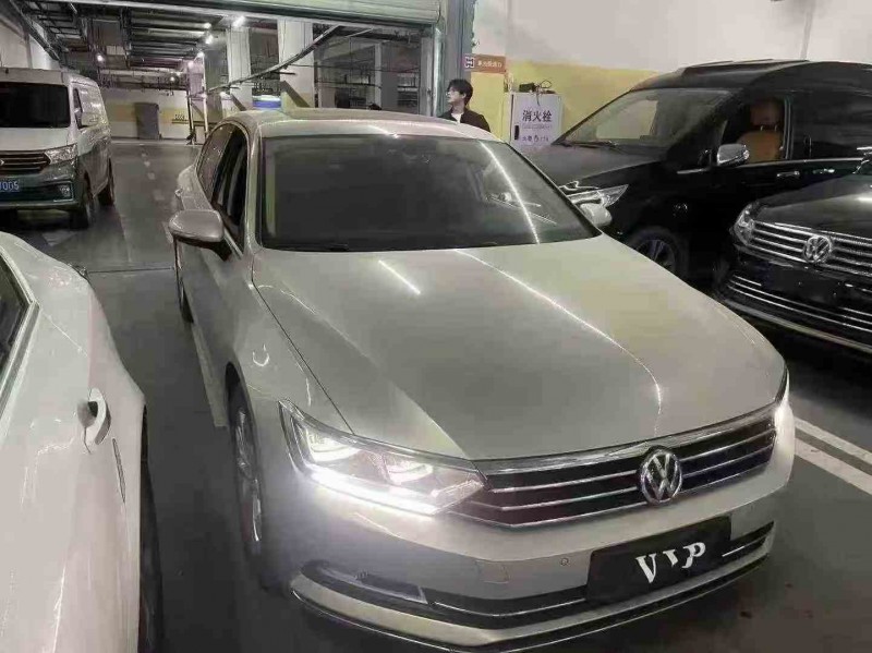 重庆19年大众迈腾3