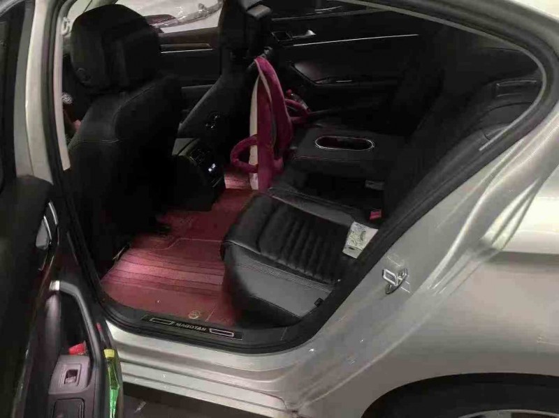 重庆19年大众迈腾5