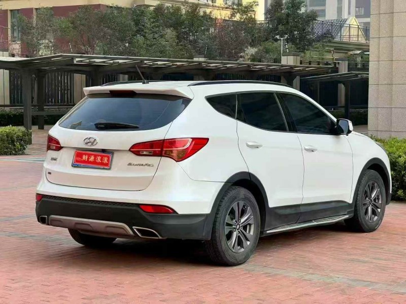 郑州14年现代新胜达8