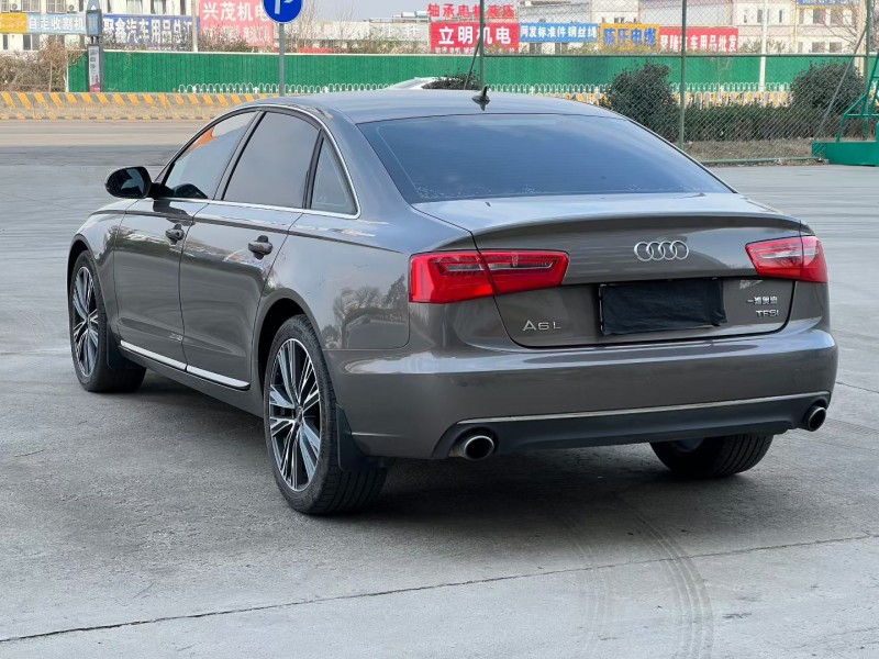 济宁16年奥迪A6L7