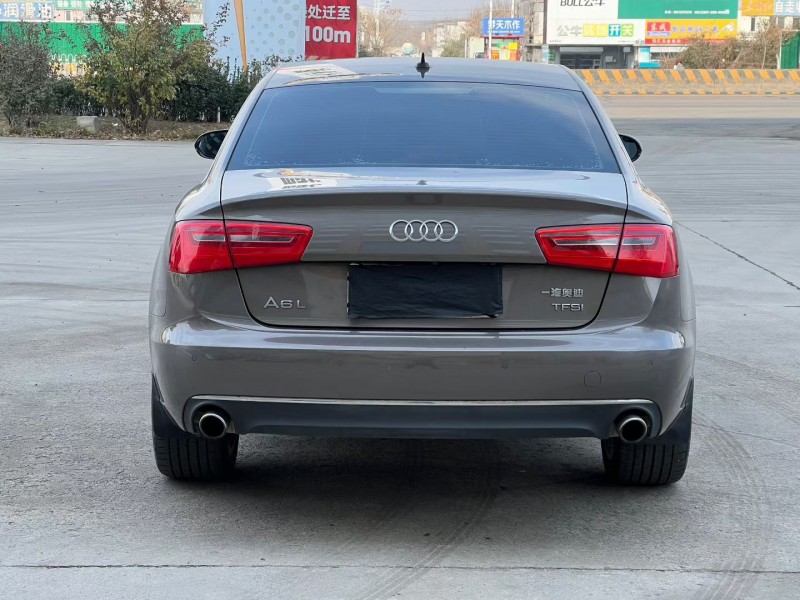 济宁16年奥迪A6L9