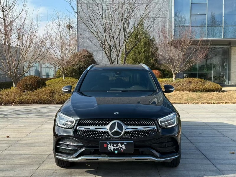 青岛19年奔驰GLC1