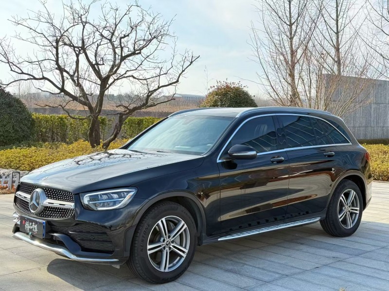 青岛19年奔驰GLC2