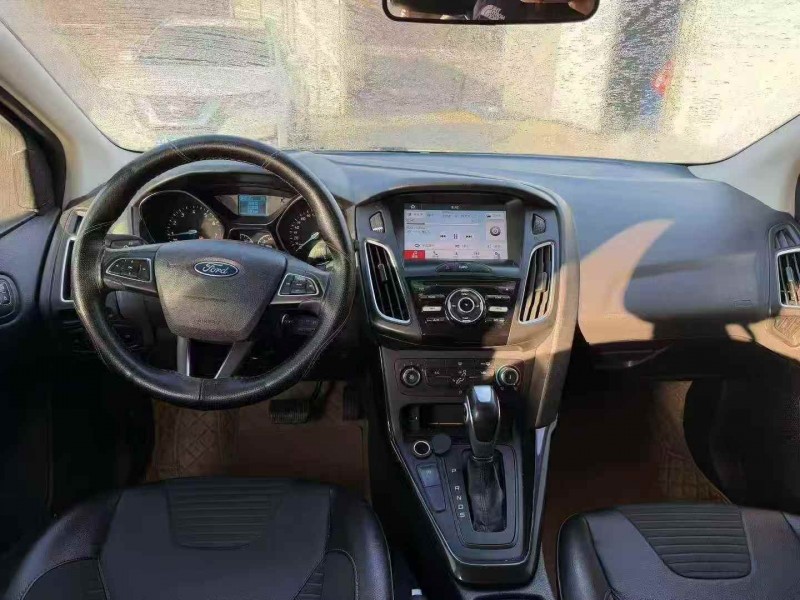 潍坊20年福特福克斯5