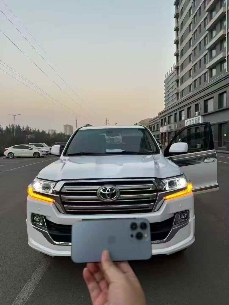 枣庄10年丰田兰德酷路泽1