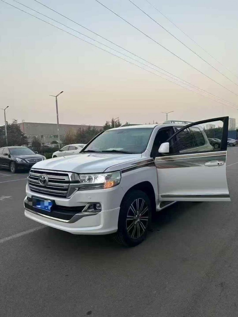 枣庄10年丰田兰德酷路泽3