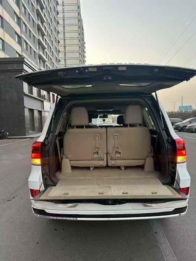 枣庄10年丰田兰德酷路泽4