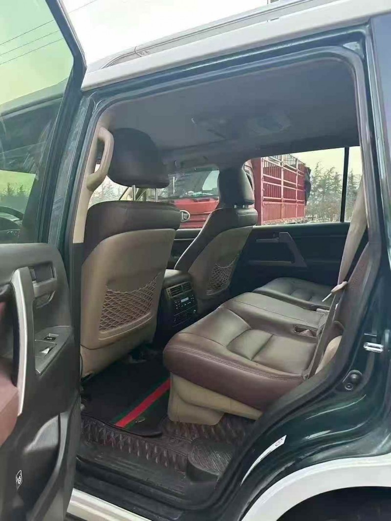 枣庄10年丰田兰德酷路泽6