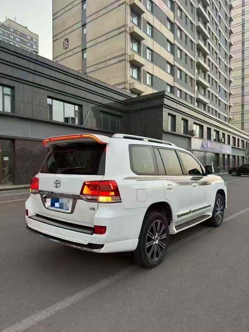 枣庄10年丰田兰德酷路泽8