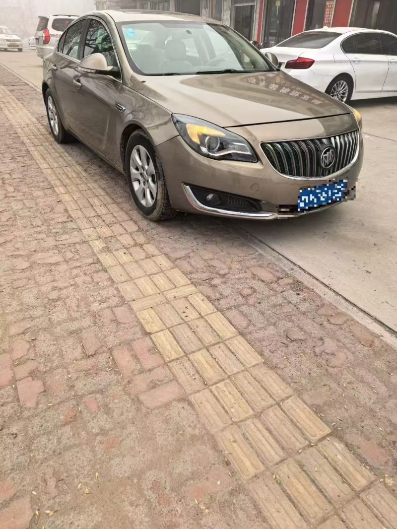 济宁14年别克君威2