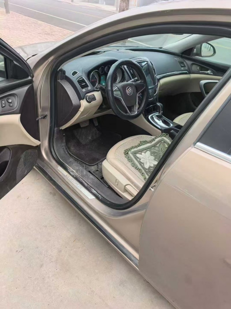 济宁14年别克君威4