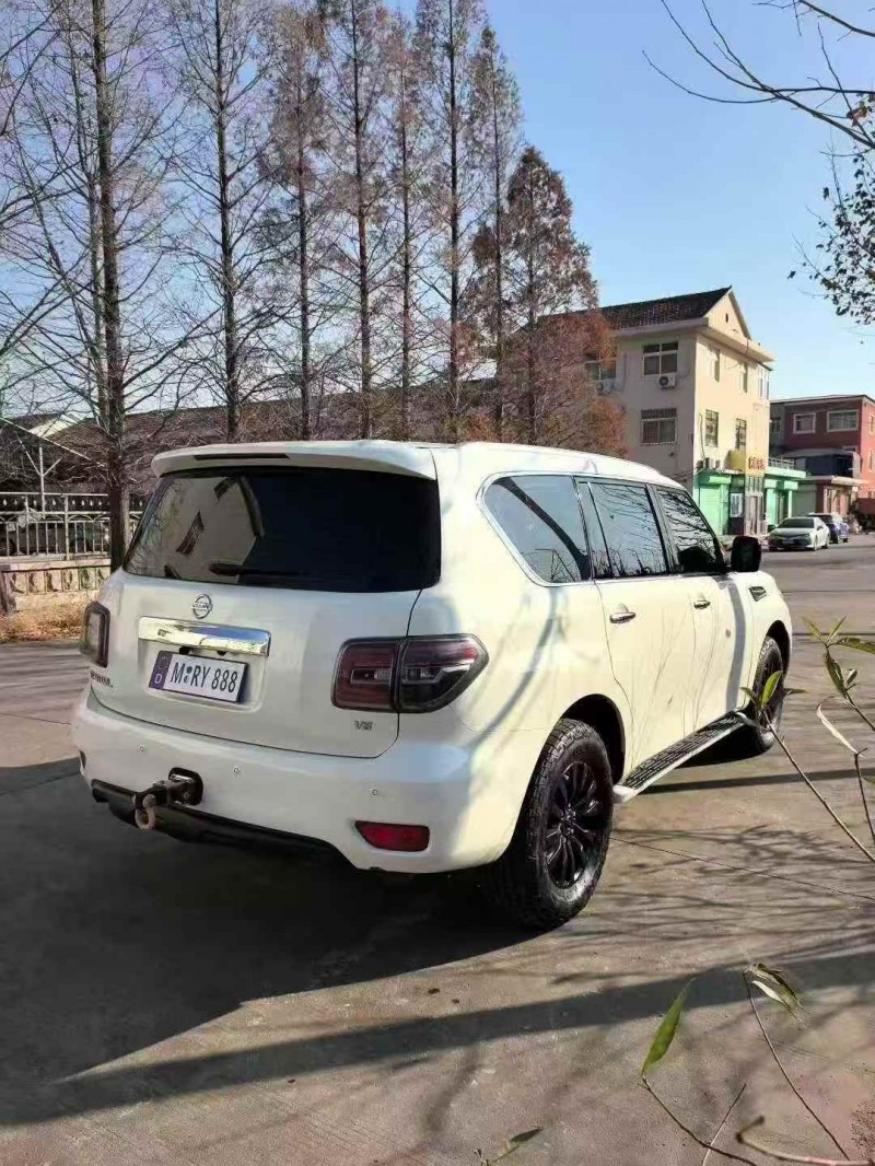 枣庄17年日产途乐7