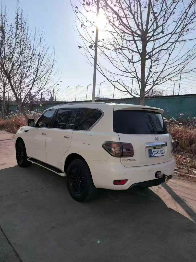 枣庄17年日产途乐8