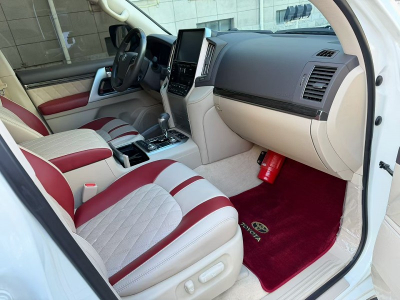 唐山23年丰田兰德酷路泽5