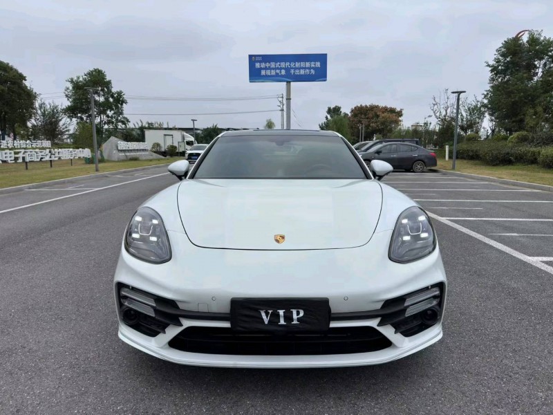 盐城18年保时捷帕拉梅拉1