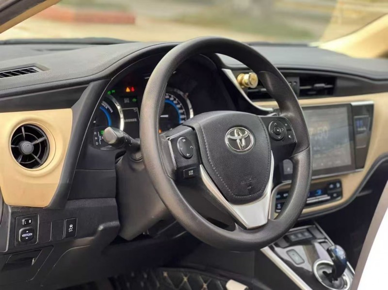 汕头18年丰田雷凌5