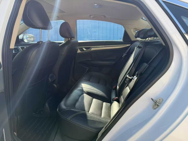 茂名17年吉利帝豪6