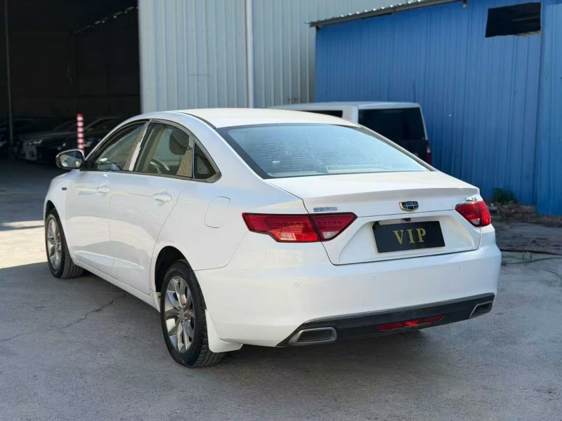 茂名17年吉利帝豪9