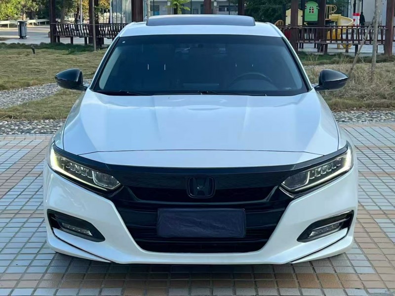 汕头19年本田雅阁1