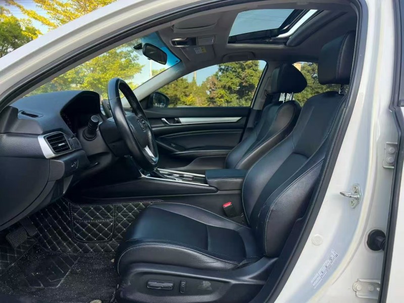 汕头19年本田雅阁4