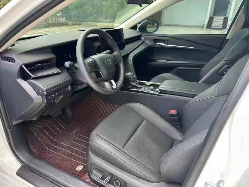 佛山24年丰田凯美瑞4