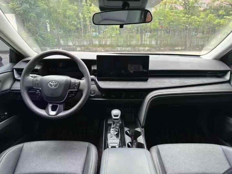 佛山24年丰田凯美瑞6