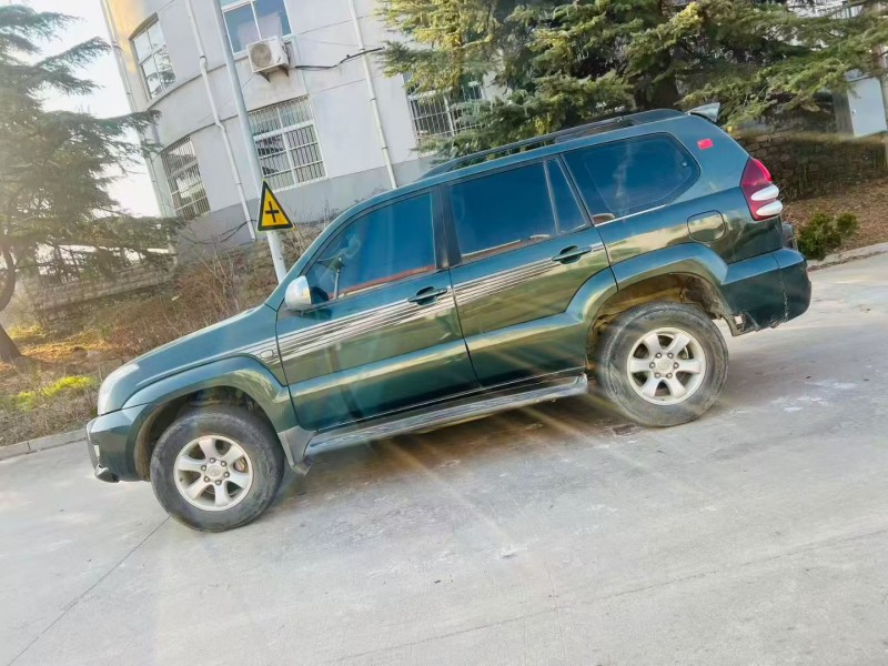 烟台03年丰田普拉多2