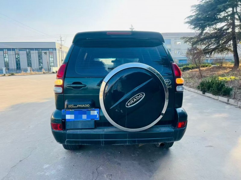 烟台03年丰田普拉多8