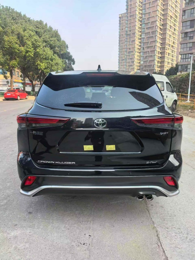 安庆25年丰田皇冠9