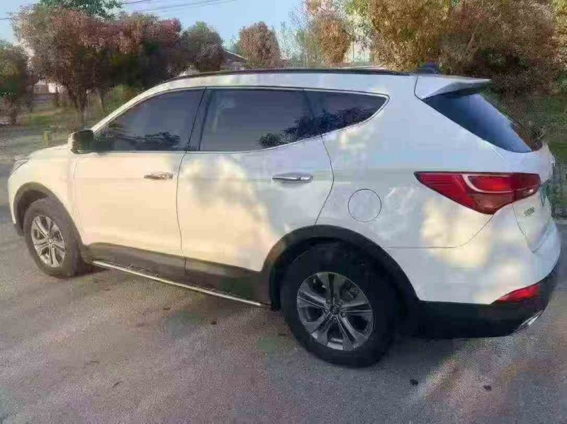 徐州15年现代新胜达8