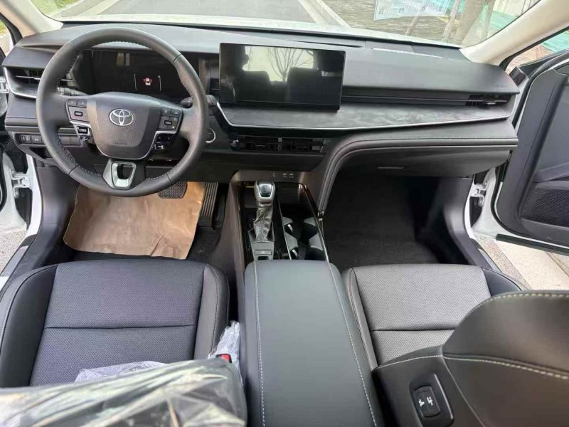 东营25年丰田凯美瑞4