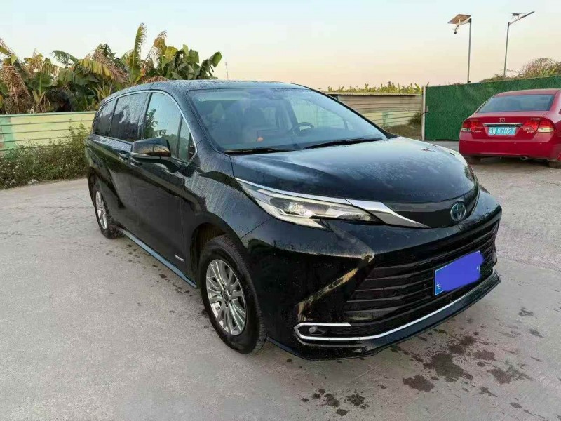 珠海23年丰田塞纳2