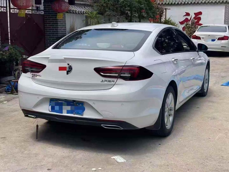 枣庄20年别克君威5