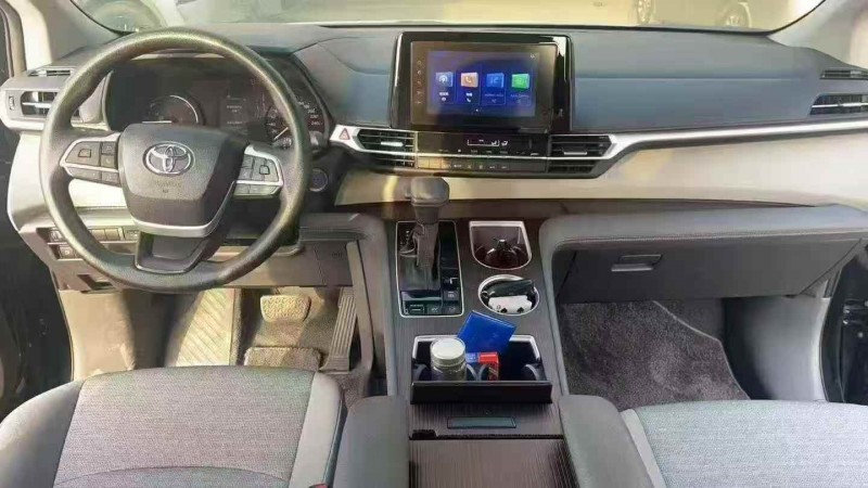 徐州22年丰田塞纳6