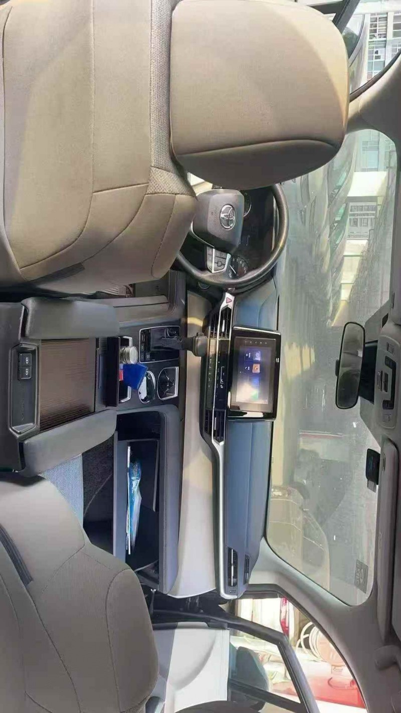 徐州22年丰田塞纳7