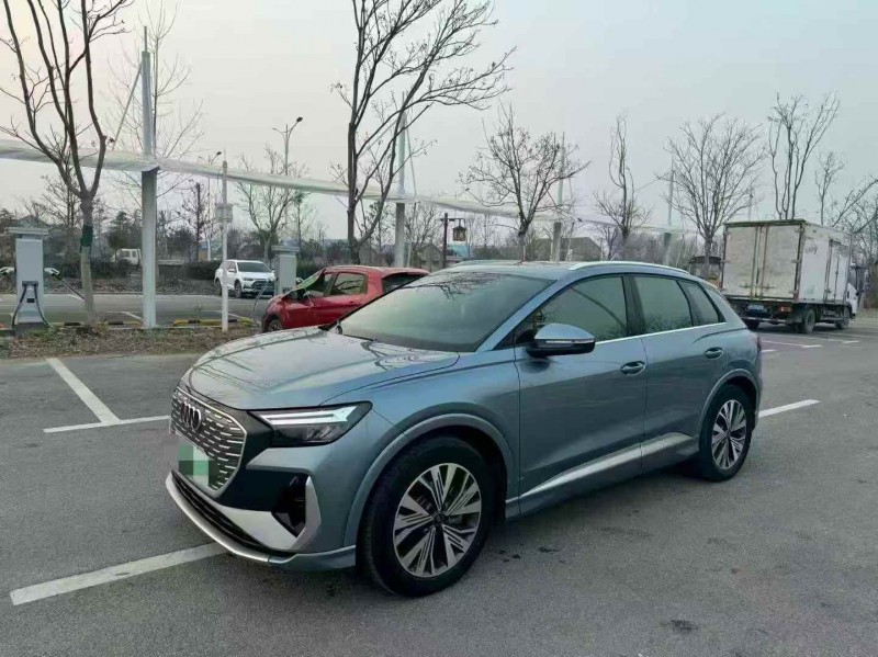 东营23年奥迪Q42