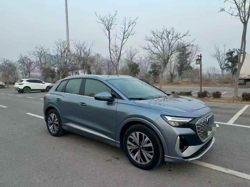 东营23年奥迪Q43