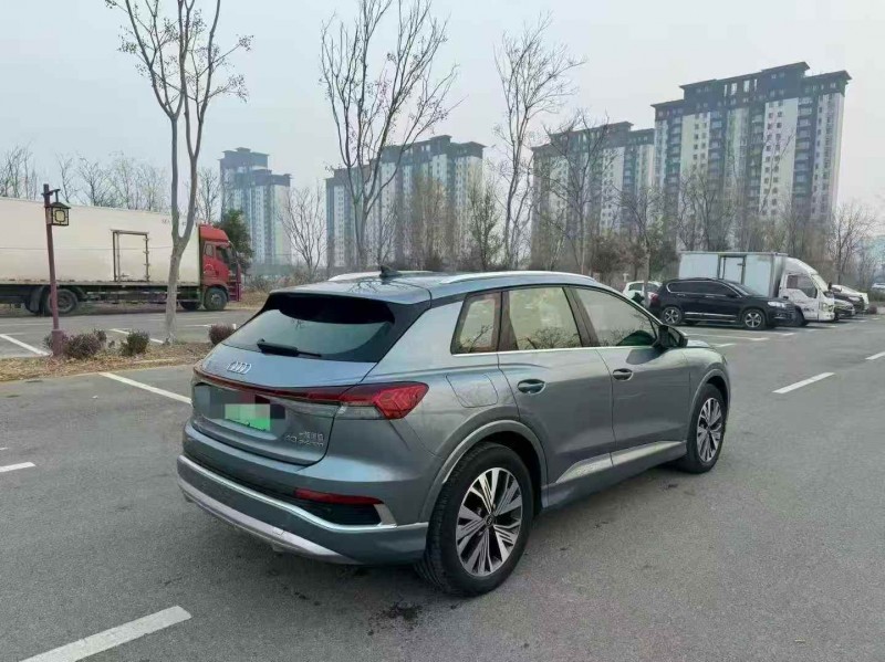 东营23年奥迪Q44