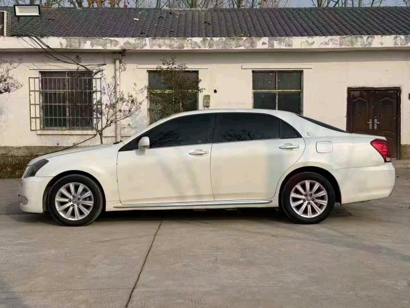 焦作13年丰田皇冠7