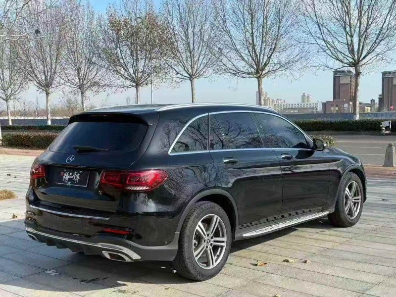东营19年奔驰GLC7