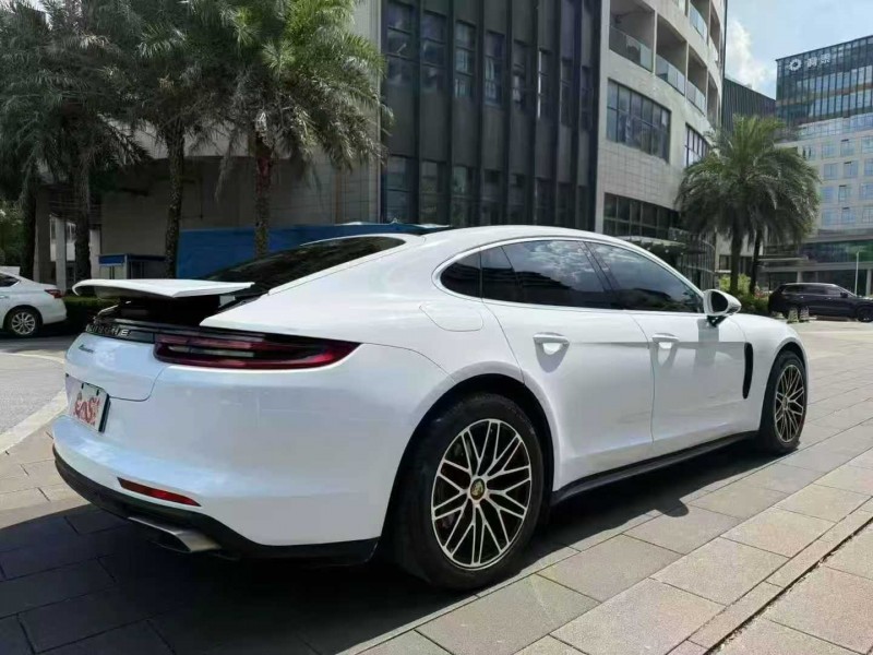 江门18年保时捷帕拉梅拉7