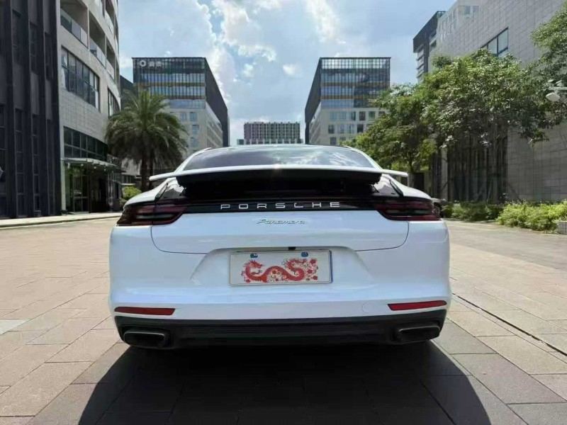 江门18年保时捷帕拉梅拉8