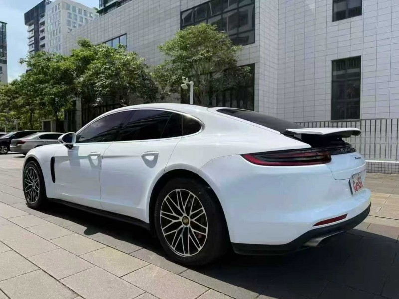 江门18年保时捷帕拉梅拉9